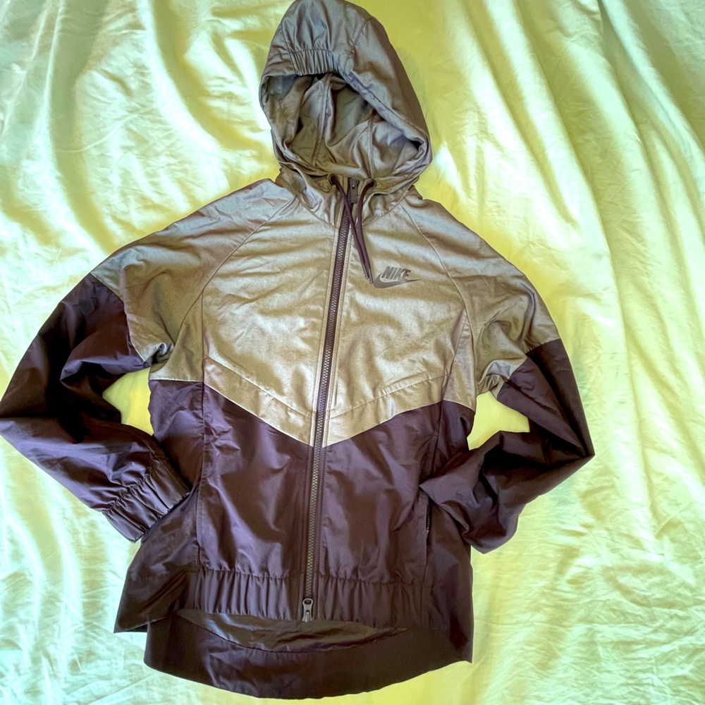 Nike women’s running jacket